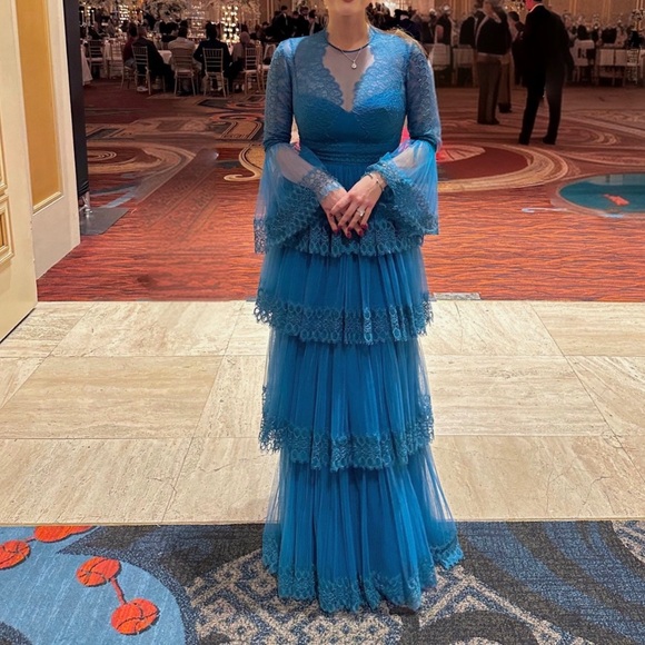 Zuhair Murad Princess Lace Tiered Gown - Picture 3 of 4